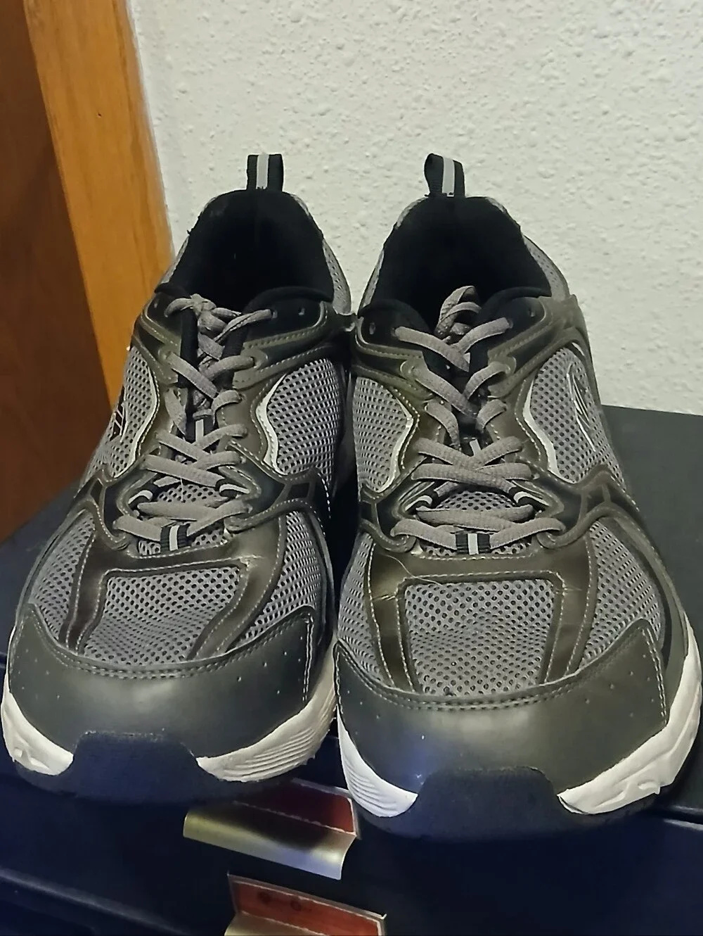 Avia Men’s Gray Mesh Athletic Walking Running Sneakers Shoes Size 13